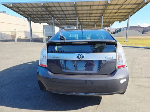 Used 2014 Toyota Prius Plug-In Hybrid image 7