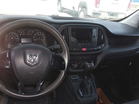 Used 2016 RAM ProMaster City Tradesman FWD image 9