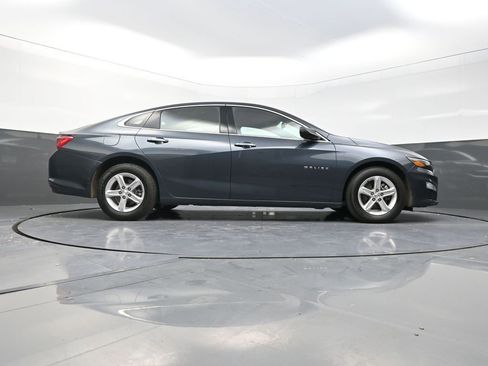 Used 2020 Chevrolet Malibu LS image 30