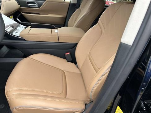 New 2026 INFINITI QX80 Luxe image 15