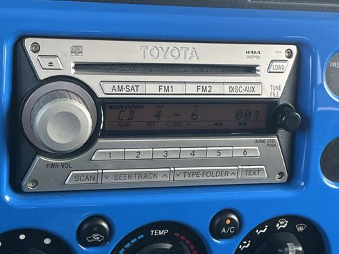 Used 2007 Toyota FJ Cruiser 4WD image 25