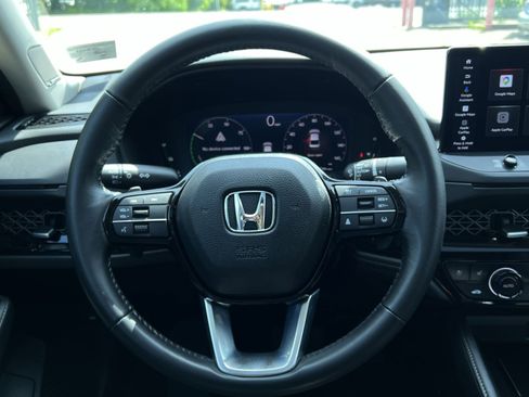 Used 2024 Honda Accord Touring image 37