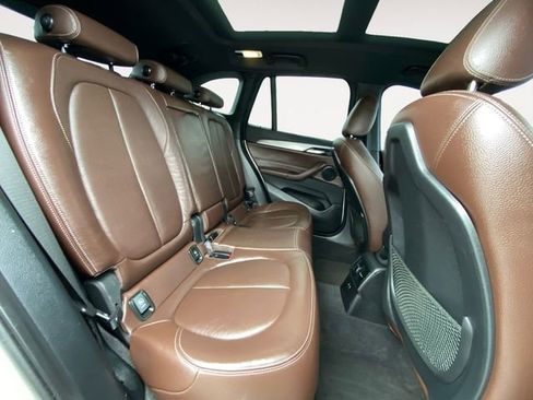 Used 2019 BMW X1 sDrive28i w/ Convenience Package image 14