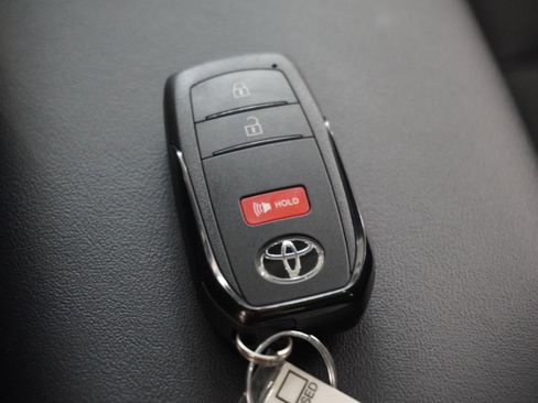 New 2026 Toyota Prius XLE image 18