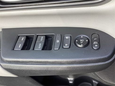 Used 2022 Honda CR-V Touring image 30