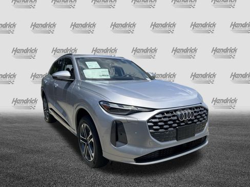 New 2026 Audi Q5 Premium AWD/4WD image 2