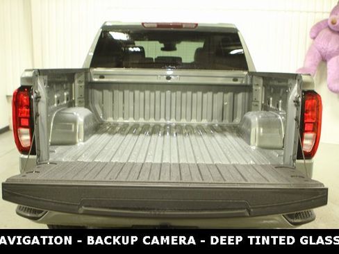 New 2025 GMC Sierra 1500 Elevation image 31