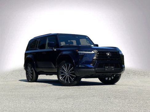 Used 2025 Lexus GX 550 GX 550 Luxury+ w/ Accessory Package (2T) image 2