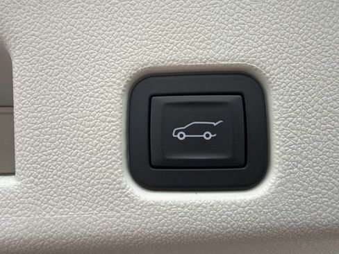 Used 2026 GMC Acadia Denali w/ Super Cruise Package AWD/4WD image 29