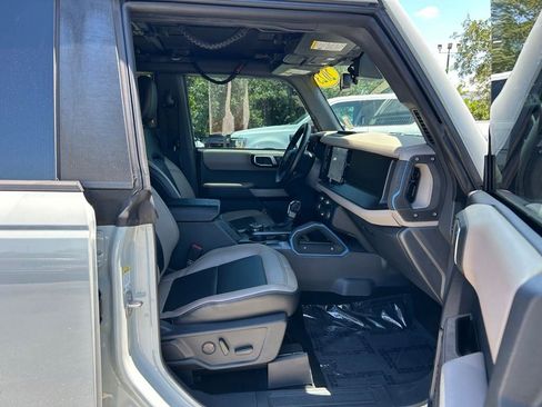 Used 2023 Ford Bronco Wildtrak AWD/4WD image 38