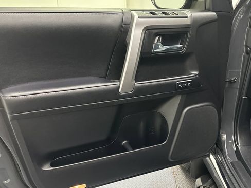 Certified 2024 Toyota 4Runner Limited AWD/4WD image 15