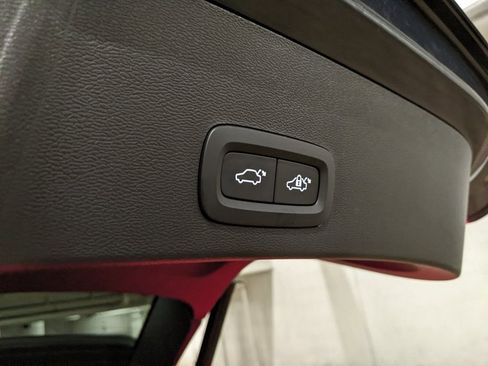 New 2026 Volvo XC40 B5 Ultra w/ Protection Package Premier AWD/4WD image 29