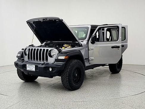 Used 2019 Jeep Wrangler Unlimited Sport AWD/4WD image 9
