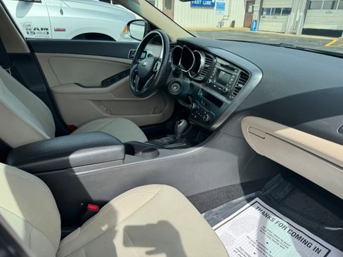 Used 2013 Kia Optima LX w/ Convenience Plus Pkg FWD image 9