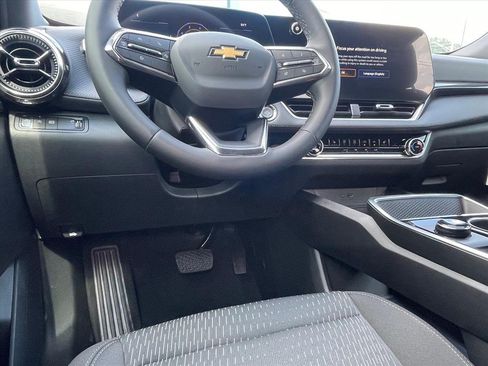 New 2026 Chevrolet Equinox LT FWD image 9