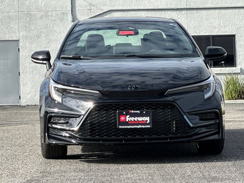 New 2026 Toyota Corolla SE image 9