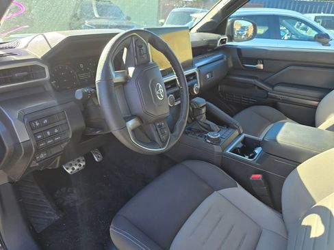 Used 2024 Toyota Tacoma TRD Sport image 11