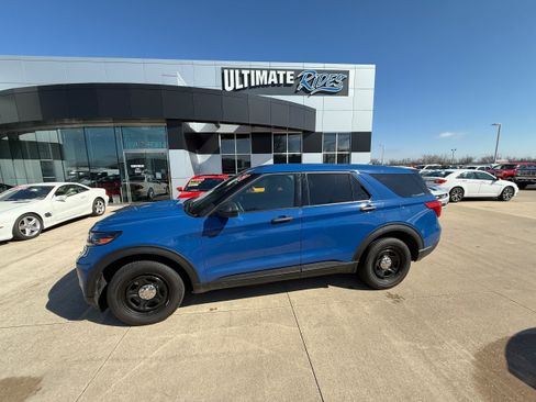 Used 2021 Ford Explorer 4WD Police Interceptor image 3