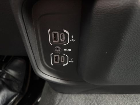 Used 2022 RAM 1500 Laramie image 31