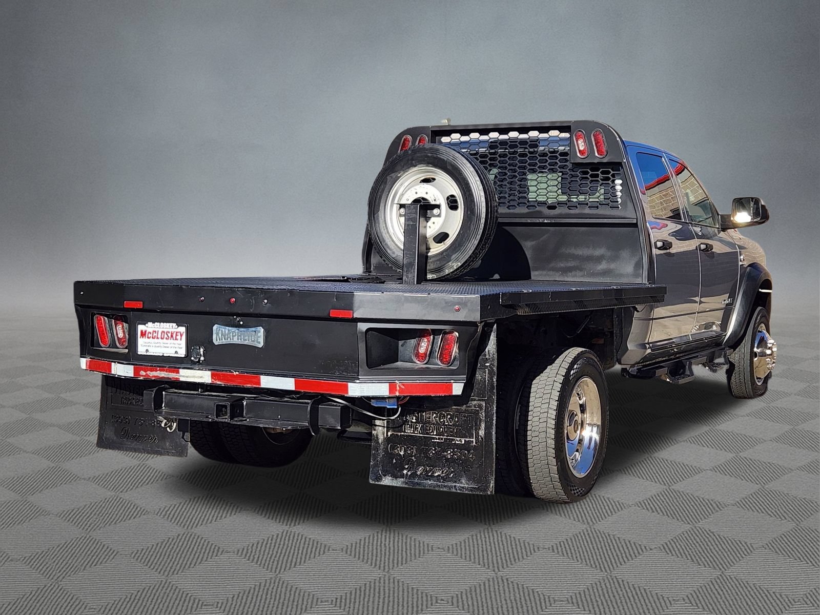 Used 2022 RAM 5500 Tradesman w/ Chrome Appearance Group AWD/4WD image 5
