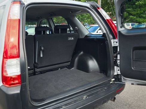 Used 2006 Honda CR-V LX image 35