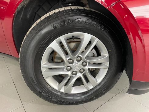 Used 2018 Buick Enclave Essence image 11