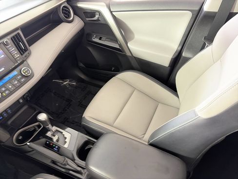 Used 2017 Toyota RAV4 Limited FWD image 23