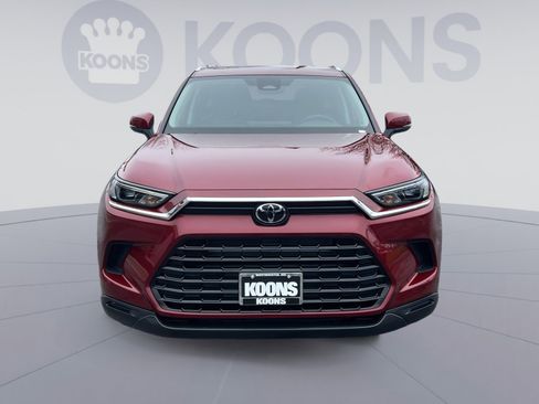 Used 2026 Toyota Grand Highlander XLE image 11