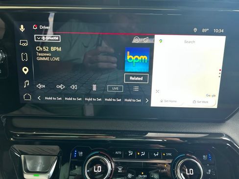 Used 2025 GMC Sierra 1500 AT4 w/ AT4 Premium Package AWD/4WD image 16