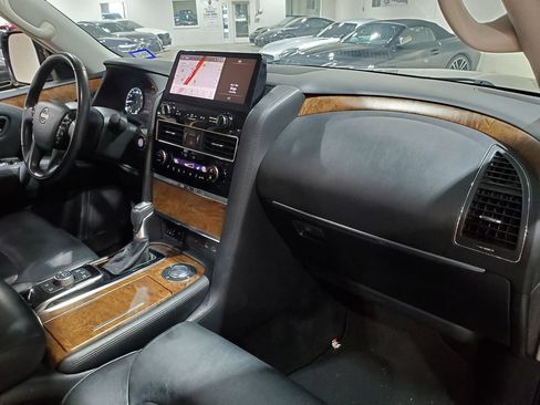 Used 2023 Nissan Armada SL RWD image 16