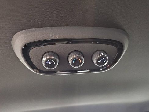 Certified 2024 Dodge Durango GT image 27