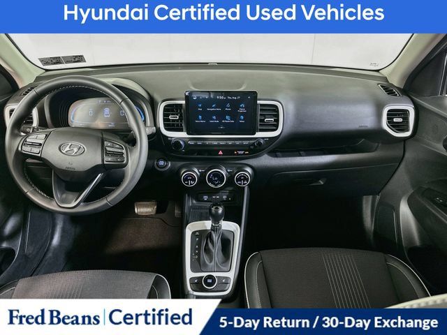 Certified 2023 Hyundai Venue Limited w/ Cargo Package FWD image 17