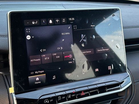 New 2026 Jeep Compass Latitude image 15