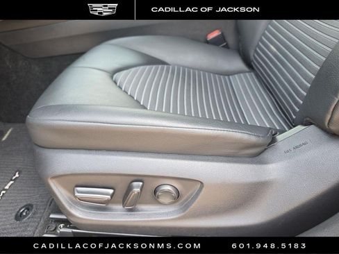 Used 2023 Toyota Camry SE FWD image 10