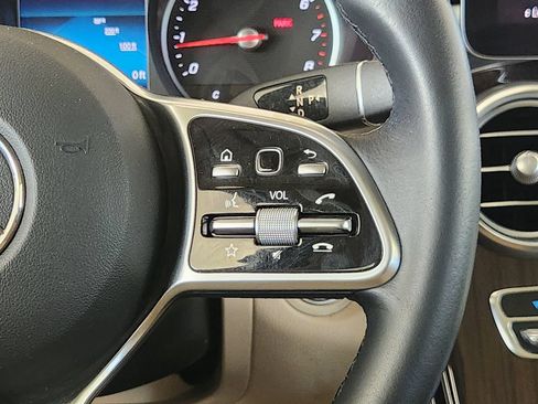 Used 2022 Mercedes-Benz GLC 300 image 29