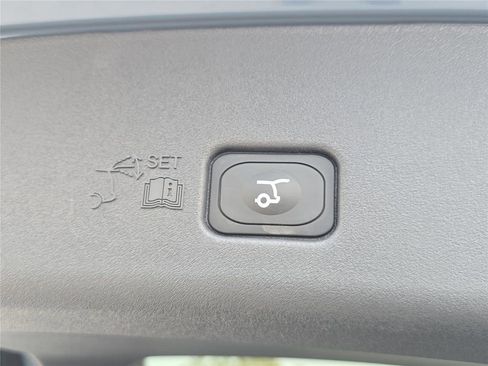 New 2026 Lincoln Nautilus Premier w/ Equipment Group 102A AWD/4WD image 24