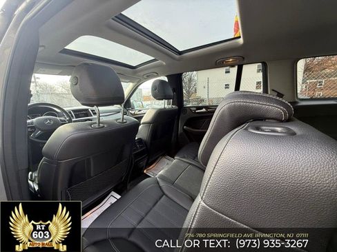 Used 2015 Mercedes-Benz GL 450 4MATIC w/ Lighting Package image 29