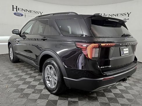 Used 2026 Ford Explorer Active w/ Active Comfort Package RWD image 6