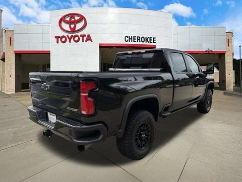Used 2026 Chevrolet Silverado 2500 ZR2 AWD/4WD image 5