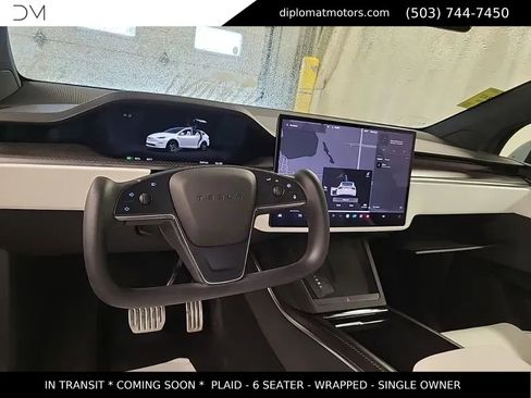 Used 2022 Tesla Model X Plaid image 7