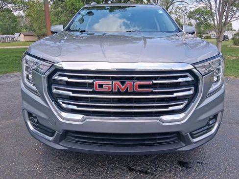 Used 2023 GMC Terrain SLT w/ LPO, Floor Liner Package AWD/4WD image 2