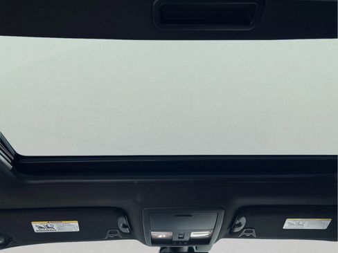 Used 2018 Dodge Challenger SRT Hellcat image 18