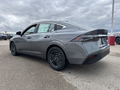 New 2026 Nissan Sentra SV w/ SV Convenience Package image 4