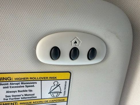 Used 2015 Ford Escape Titanium FWD image 27