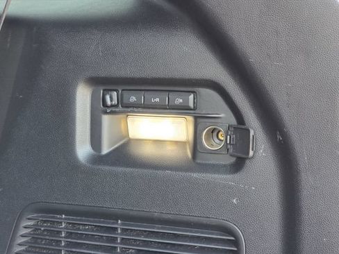 Used 2020 Ford Explorer Limited RWD image 31