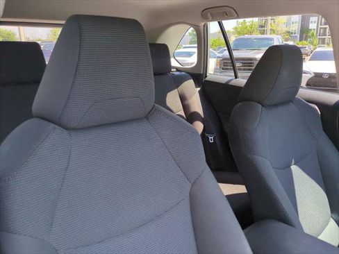 Certified 2020 Toyota RAV4 LE image 7