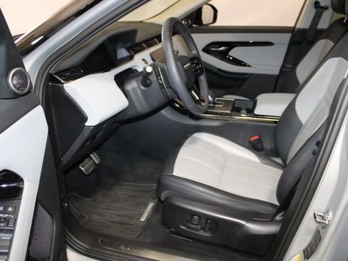 Used 2024 Land Rover Range Rover Evoque Dynamic SE AWD/4WD image 7