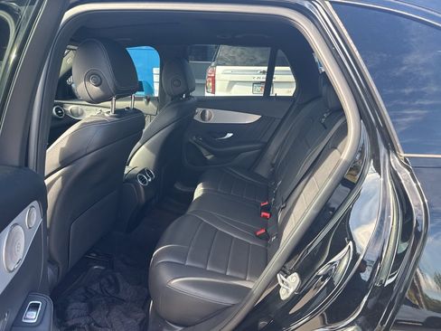 Used 2021 Mercedes-Benz GLC 300 image 21