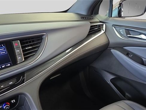 Used 2024 Buick Enclave Essence w/ Experience Buick Package image 21