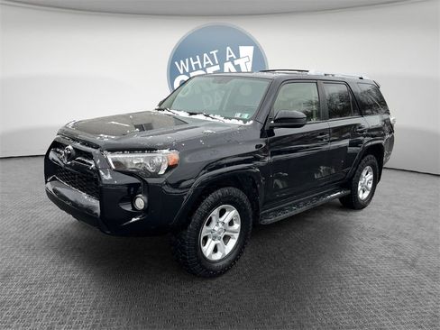 Used 2015 Toyota 4Runner SR5 image 8